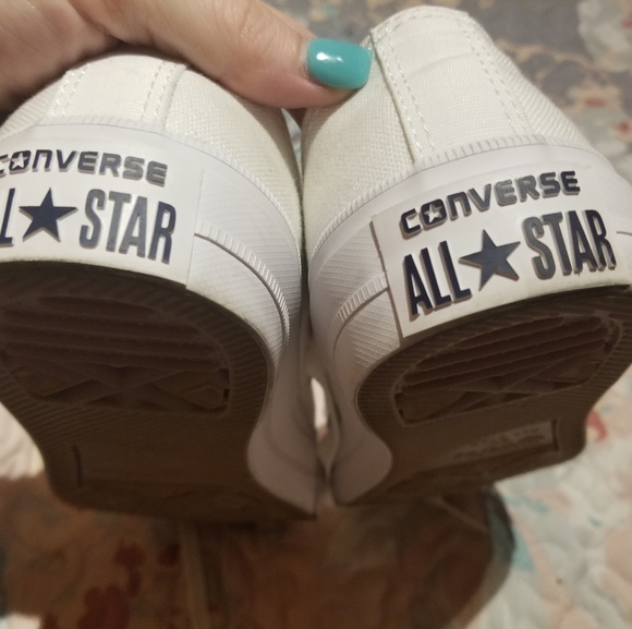 Converse - Picture 3 of 3